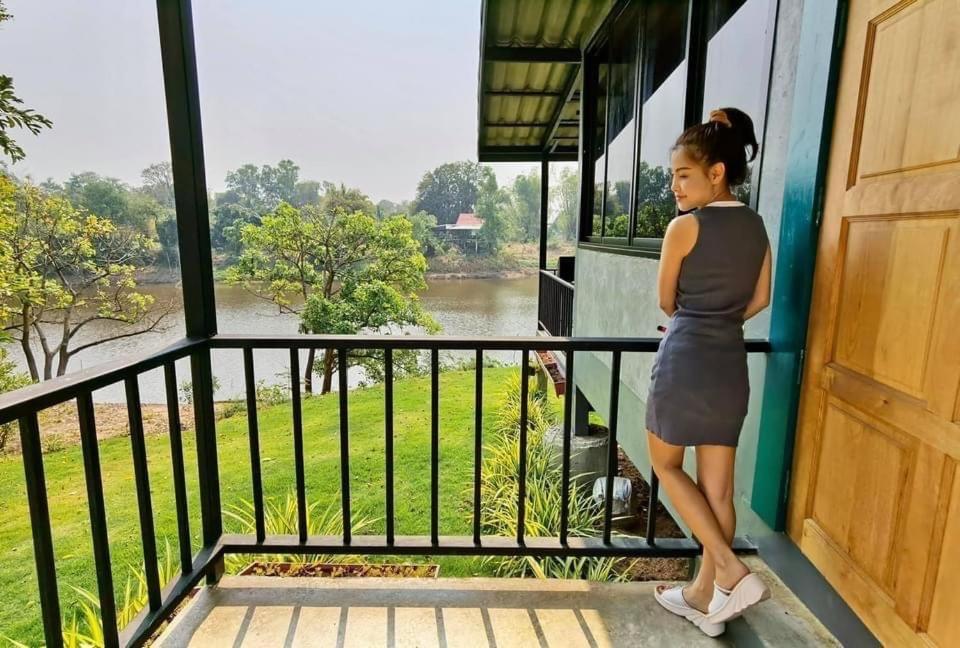 Morocco Blue Cafe By Chilong River Farm Resort Muang Kosum Exteriér fotografie
