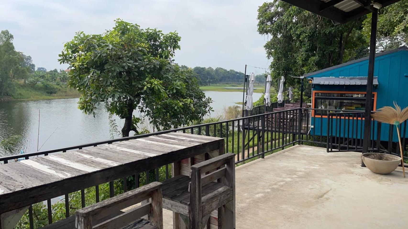 Morocco Blue Cafe By Chilong River Farm Resort Muang Kosum Exteriér fotografie